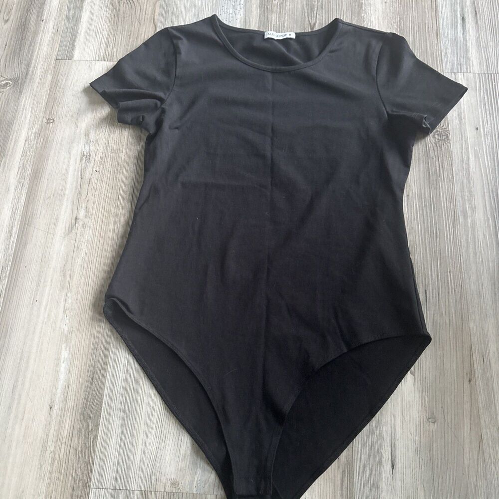 Mangopop Women's Short Sleeve Round Neck Bodysuit - Black - Medium - New